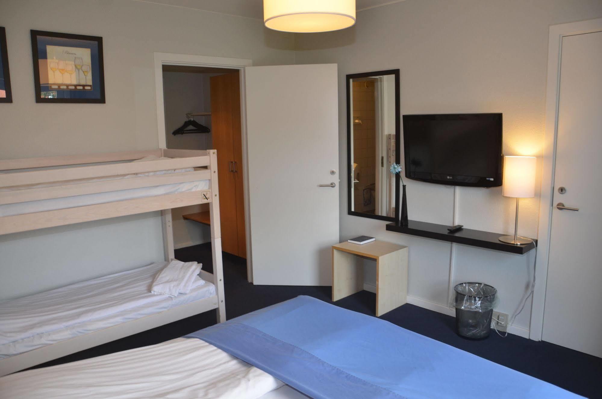 הורסנס Hotel Danica מראה חיצוני תמונה