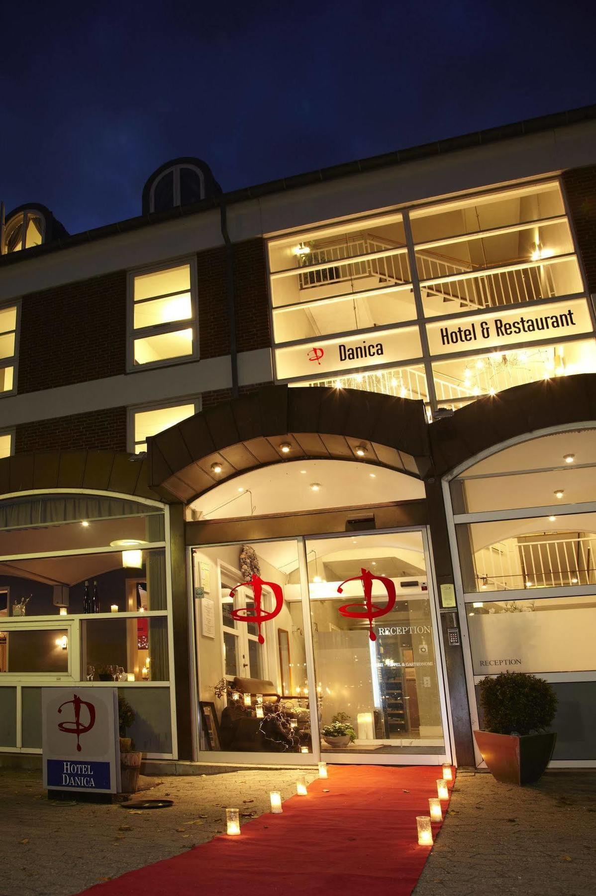 הורסנס Hotel Danica מראה חיצוני תמונה